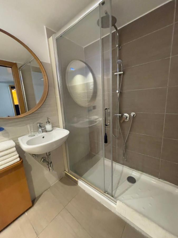 Nova Rooms เนเปิลส์ ภายนอก รูปภาพ