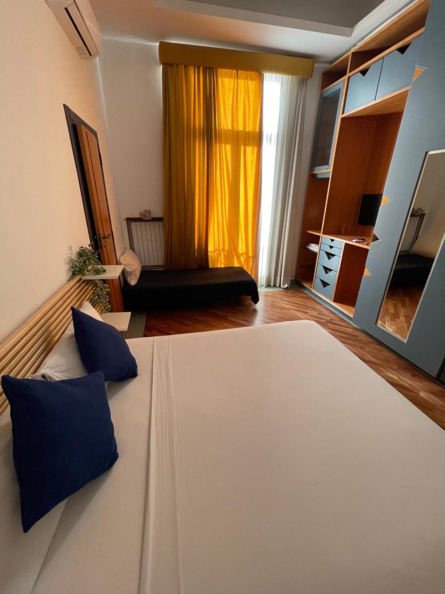 Nova Rooms เนเปิลส์ ภายนอก รูปภาพ